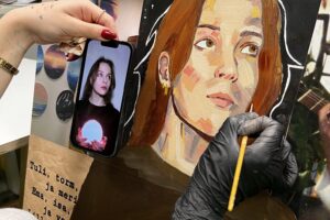 Mirtel maalib autoportreed
